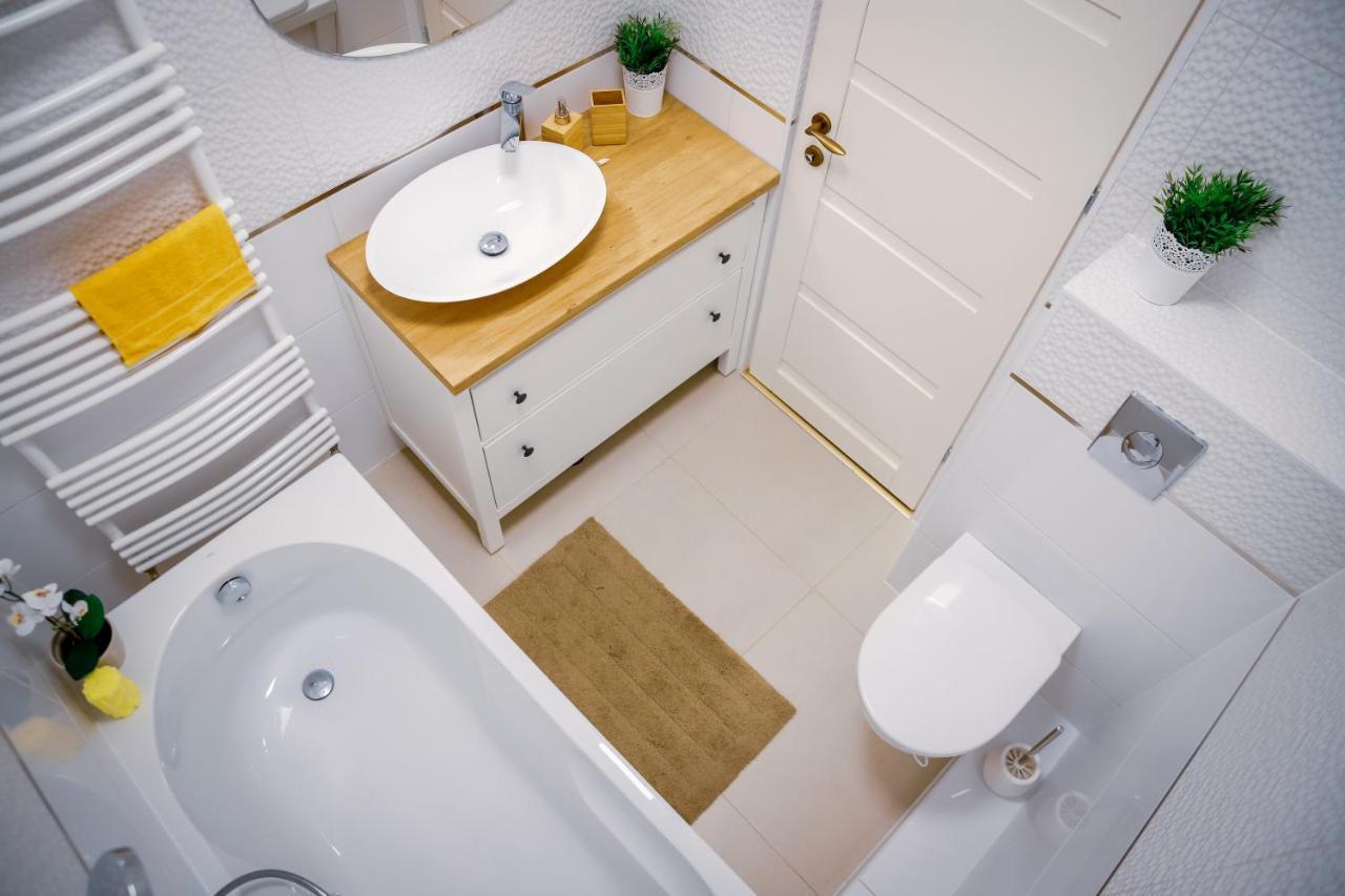 Cozy Apartment In The Downtown Győr Eksteriør bilde
