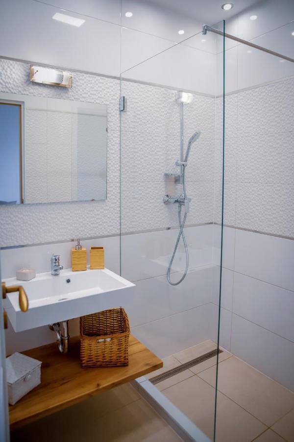 Cozy Apartment In The Downtown Győr Eksteriør bilde